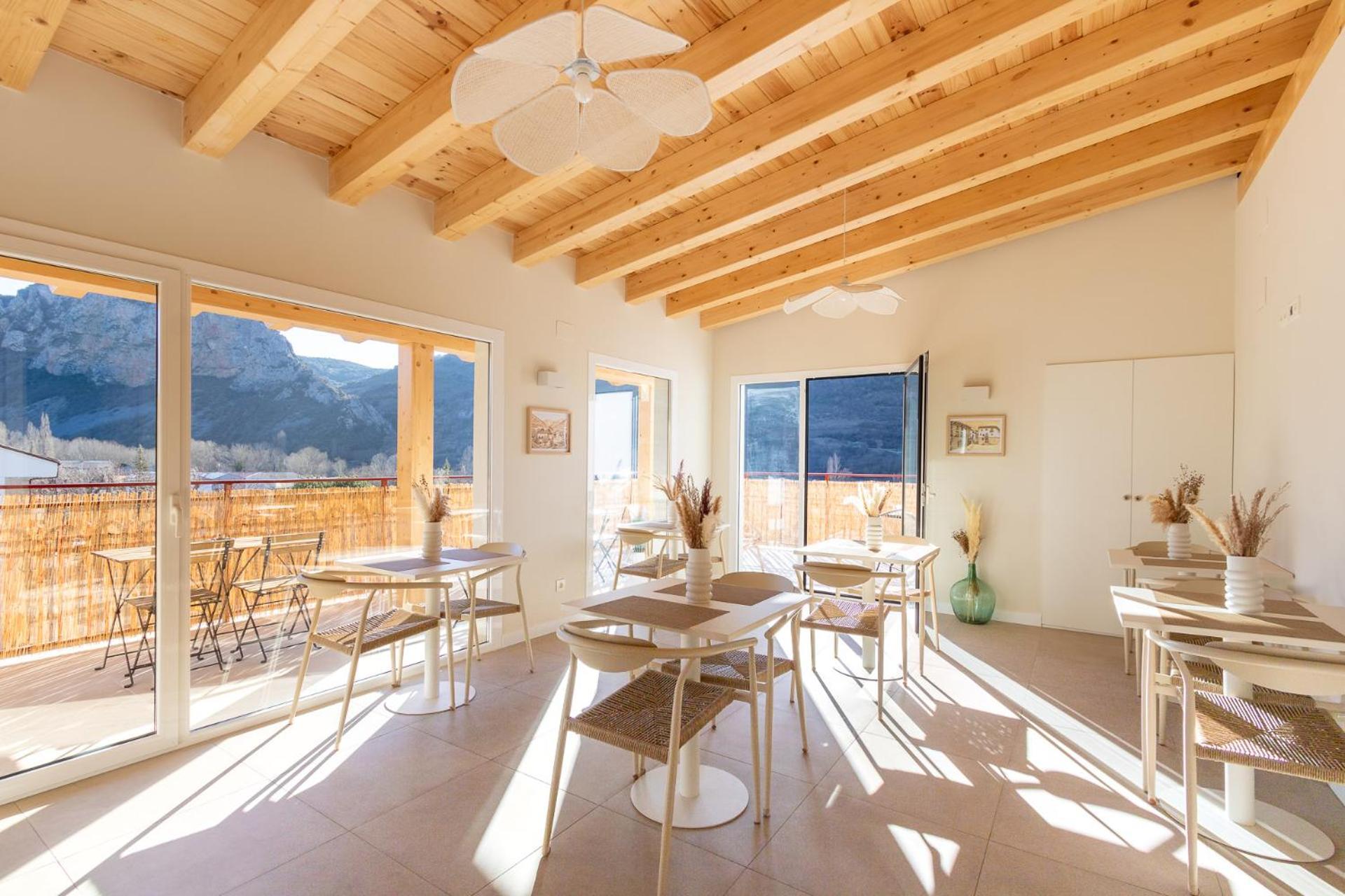 Hostal Lobrega Torrecilla en Cameros エクステリア 写真