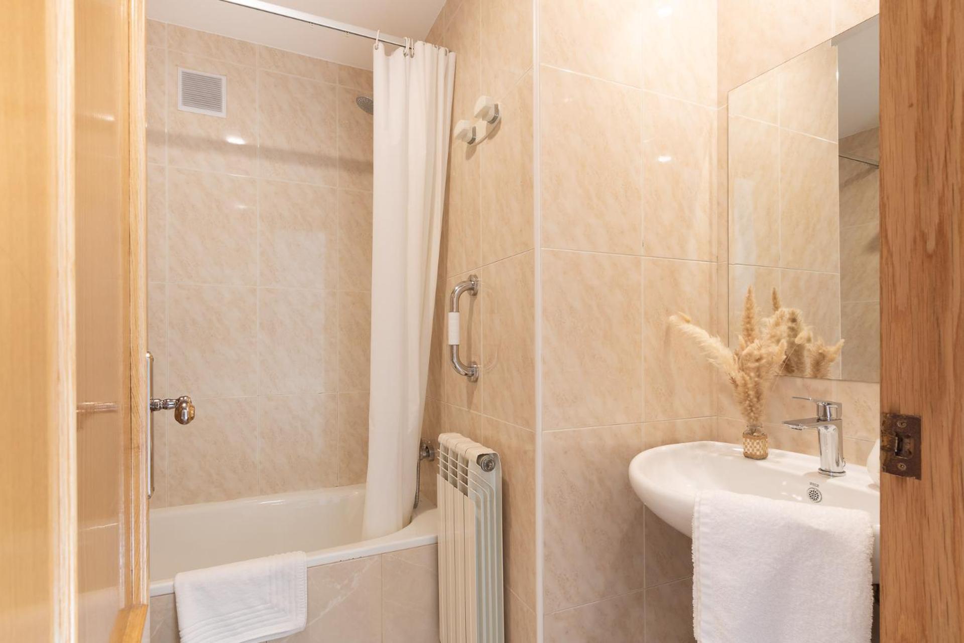 Hostal Lobrega Torrecilla en Cameros エクステリア 写真