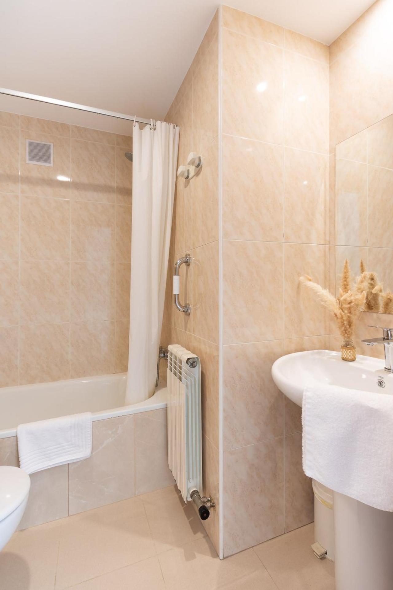 Hostal Lobrega Torrecilla en Cameros エクステリア 写真