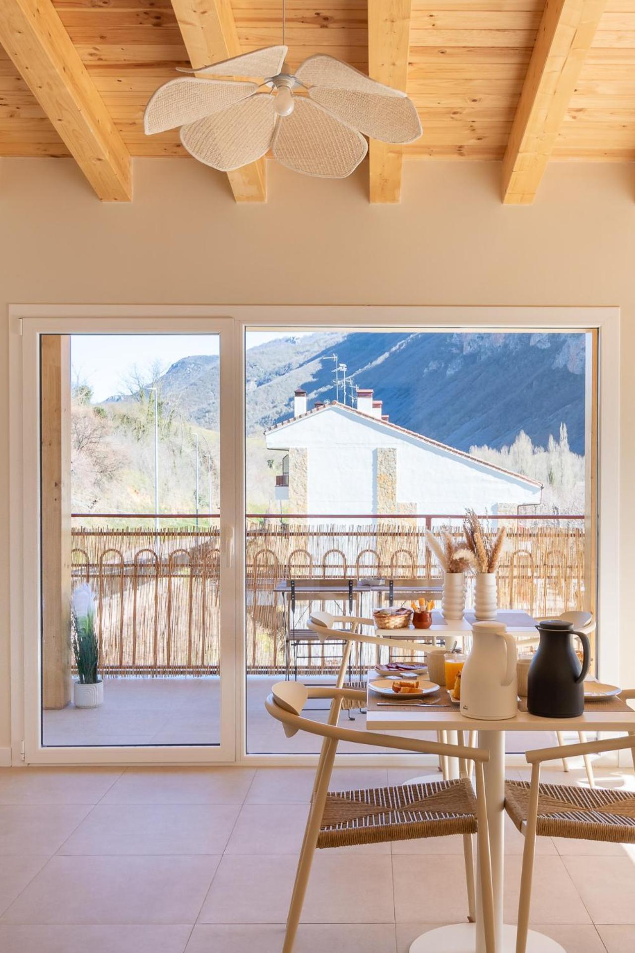 Hostal Lobrega Torrecilla en Cameros エクステリア 写真