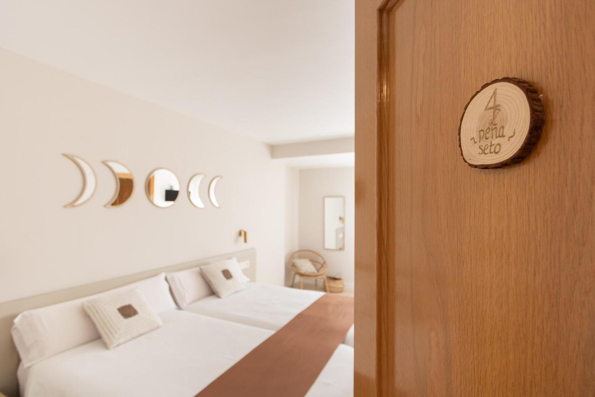 Hostal Lobrega Torrecilla en Cameros エクステリア 写真